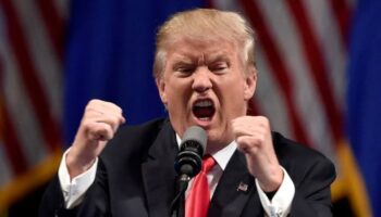 trumpi sinirden kuplere bindiren iddia adi dunyada en cok nefret edilen adamla anildi hJ96brnM