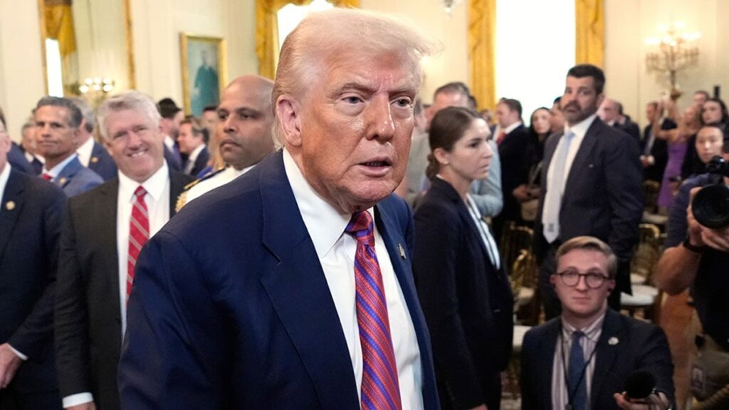trumptan irana tehdit yine vururuz QIYeC4Ie