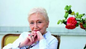 unlu edebiyatci pinar kur hayatini kaybetti VEbagGsg