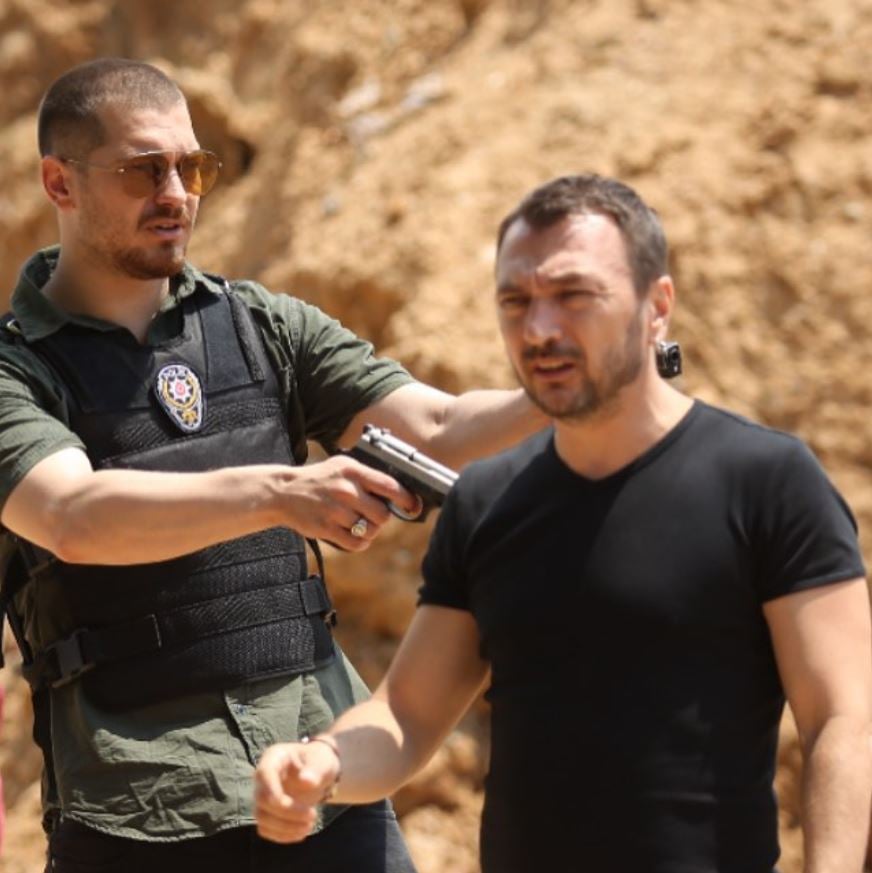 unlu yonetmen uluc bayraktarin kira drami son buldu her ay 105 bin tl zarardayim 4ni9QIcP