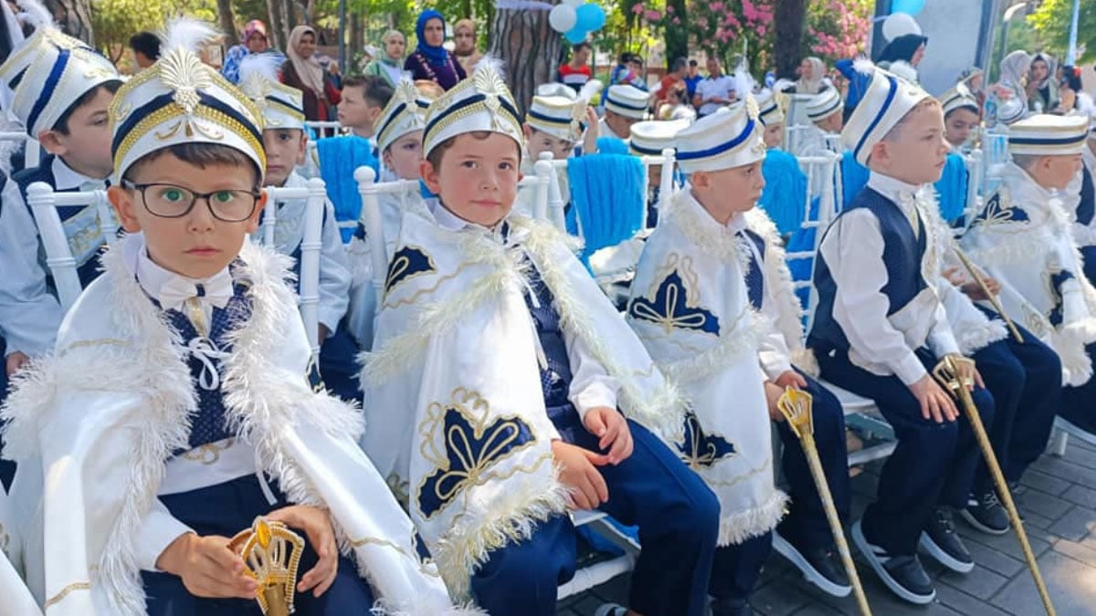 unyede geleneksel sunnet soleni coskuyla gerceklestirildi 7 7cA15K7p