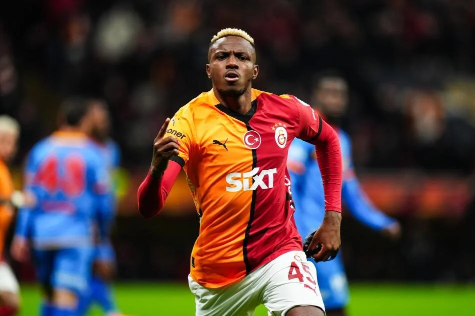 victor osimhen ortaligi yikti galatasaray icin bunu da yapti 2 zXI9mAEi