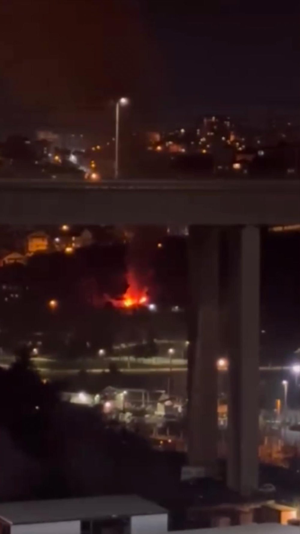 yer istanbul alevler kilometrelerce uzaktan goruntulendi 5