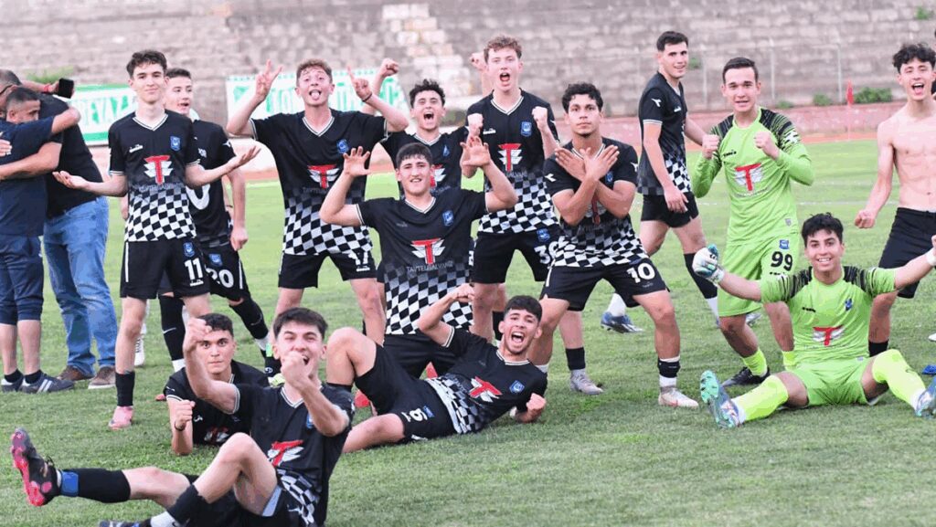 yunusemre belediyespor turkiye finalinde wTvx5XT1