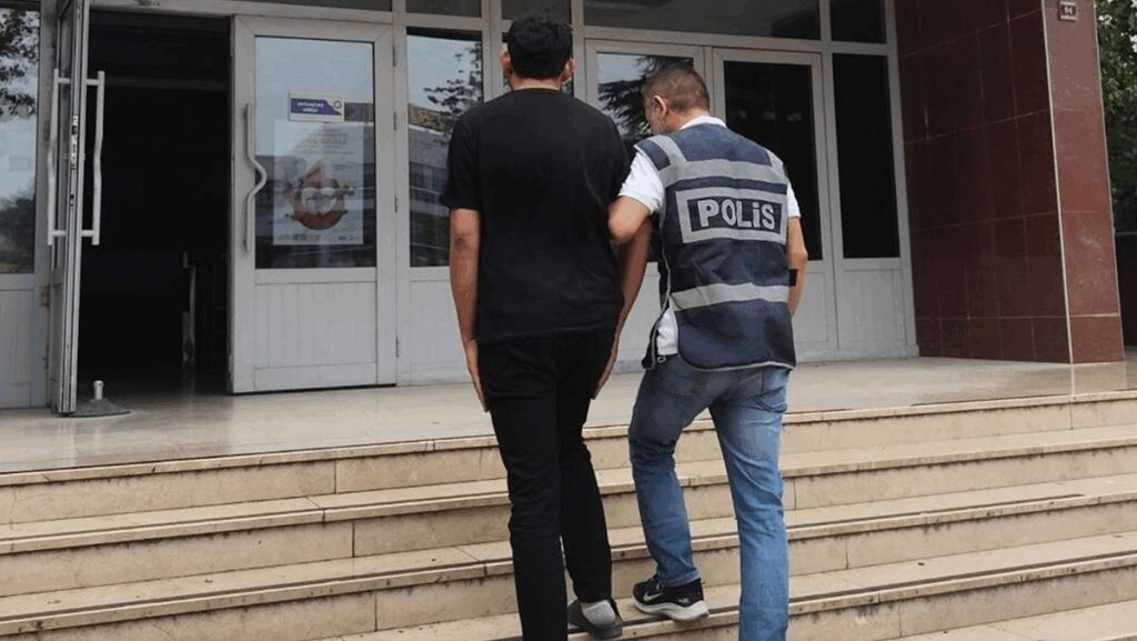 13 yil hapis cezasi vardi maiXuguL