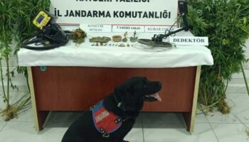 21 adet tarihi eser ele gecirildi wpgbQCSP