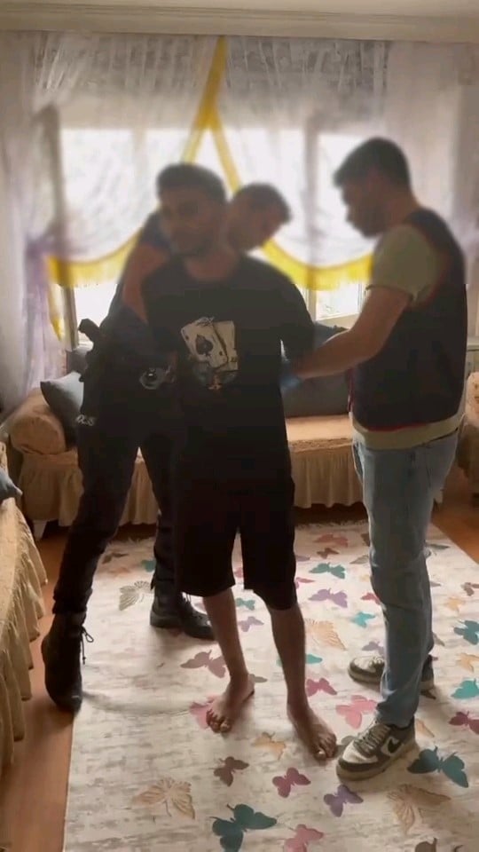 33 yil hapis cezasi vardi yakalandi 0 2iG1PAKS