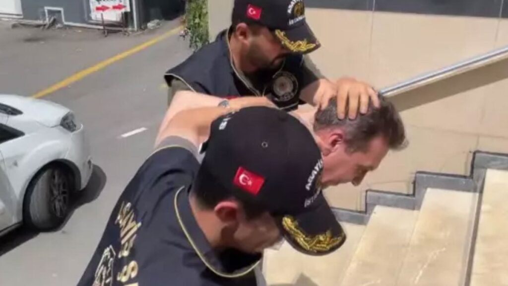 59 yil hapis cezasi vardi firari hukumlu istanbulda yakalandi iw2AdQJT