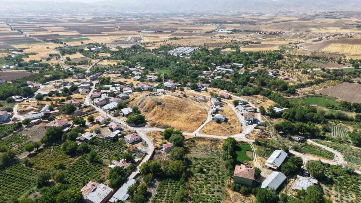 6 bin yillik tapinaktan sonra tadim kalesinde insan ve hayvan kemikleri ortaya cikti 1 TqsuV1zv
