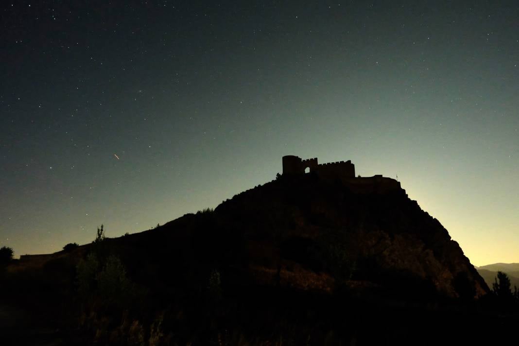 700 yıllık Kov Kalesi'nde perseid meteor yağmuru 1 700 yillik kov kalesinde perseid meteor yagmuru 0