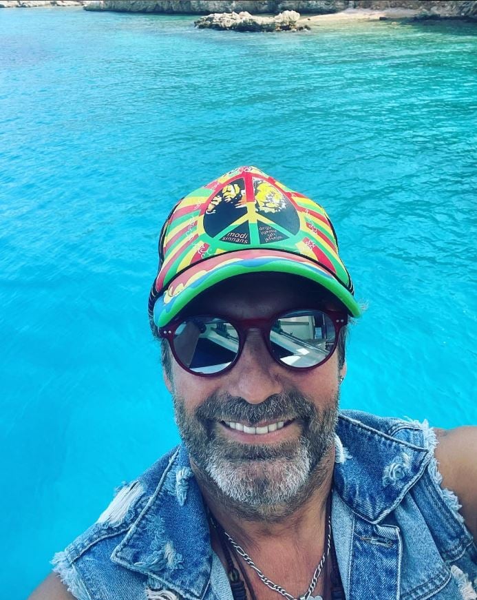 90larin yildizi bora gencer kaza gecirdi optum seni seker sarkisiyla hafizalara kazinmisti 14 H9QLOkS8