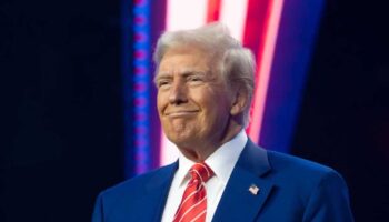 abd mahkemesi trumpi yasadisi buldu SisA3esr