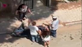adanada anne cildirdi kizini ekmek bicagi ile dograyacakti mahalleli seferber oldu Dl2SIUWY