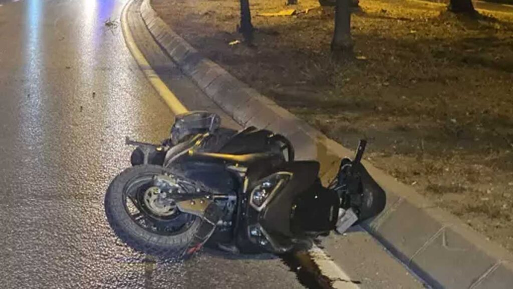 adanada devrilen motosikletteki 1 kisi oldu UBrNZ7su