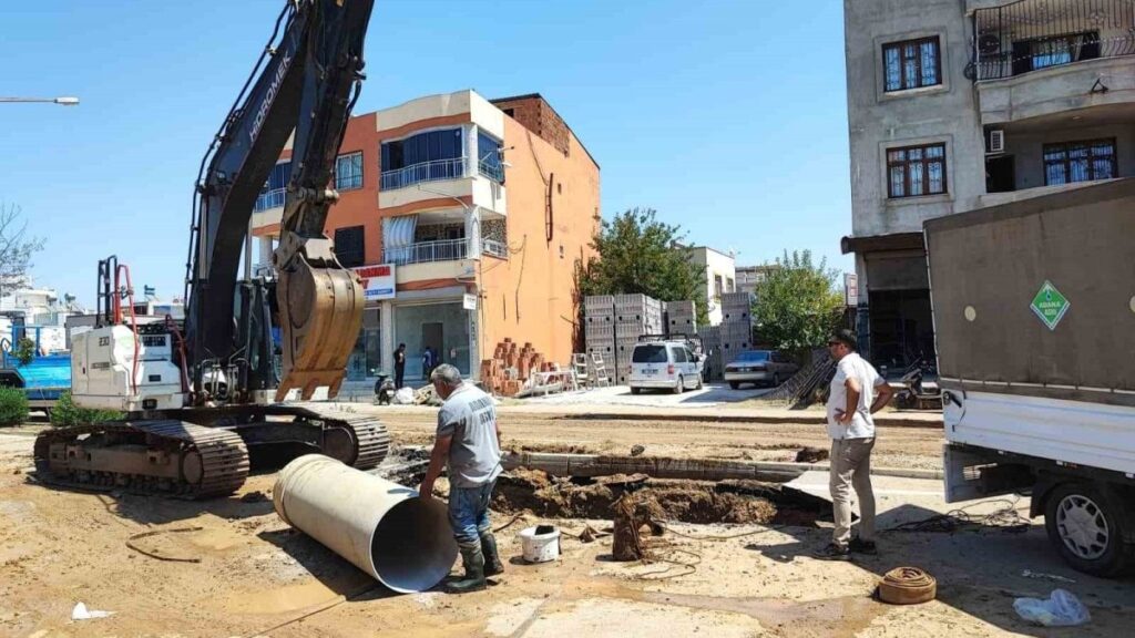 adanada su borusu patladi mahalleyi su basti R7rGvURF