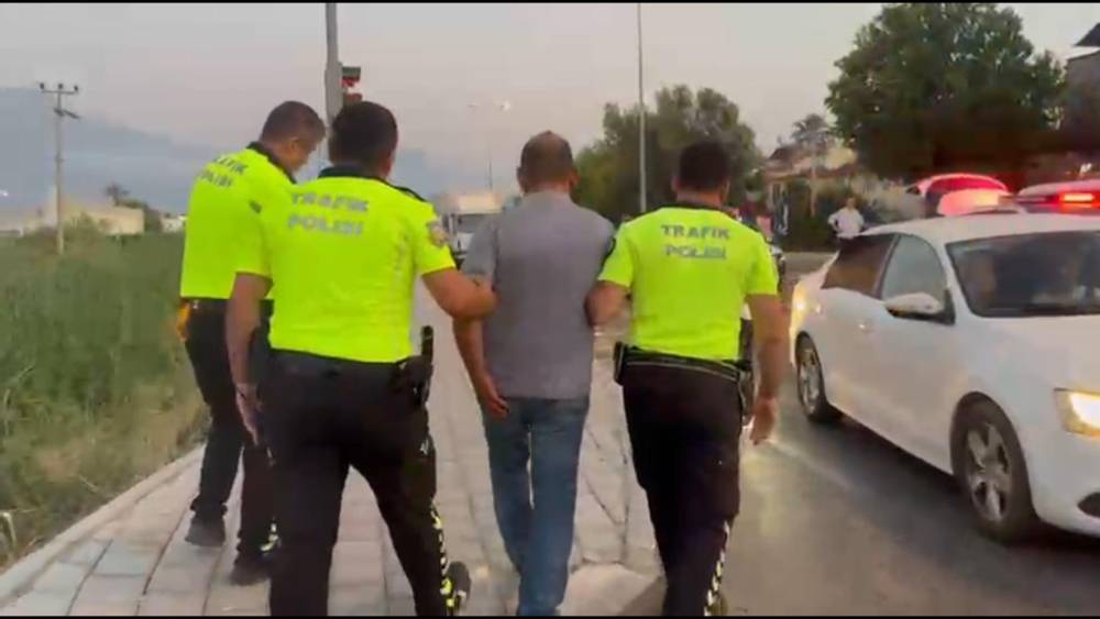 akillara durgunluk veren olay carptigi kadinin uzerinden gecip kacmaya calisti 4