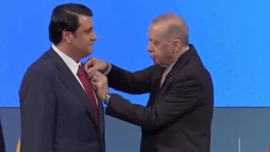 akpye gecen belediye baskani hakkinda suc duyurusu oyle bir ithamda bulundu ki qM2NWx13