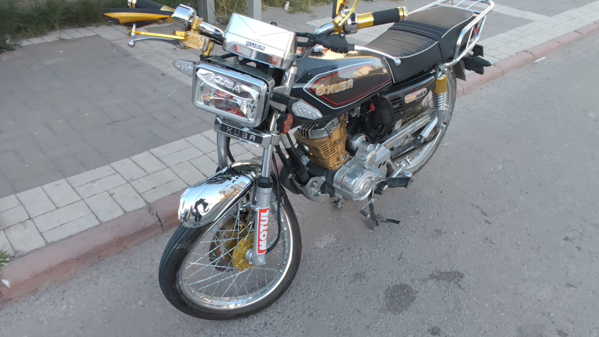aksarayda meydana gelen trafik kazasinda motosiklet surucusu yaralandi 1 SJEN66rb