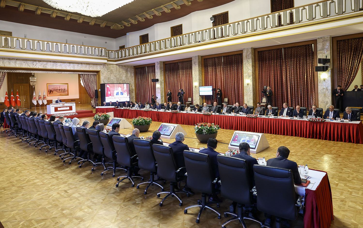 ankara bu teklifi konusuyor akp ve mhpden sasirtan karar 1 aNGyJCgL