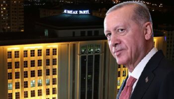 ankara siyasetinde fuze gibi dustu 4 belediye baskani akpye gececek aralarinda buyuksehir de var lWTHcQxa
