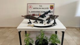 antalyada silah kacakcilarina operasyon 5 gozalti 6Vua2ffi