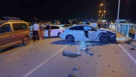 araclara carpan surucu olay yerinden kacti NsPIAGG3