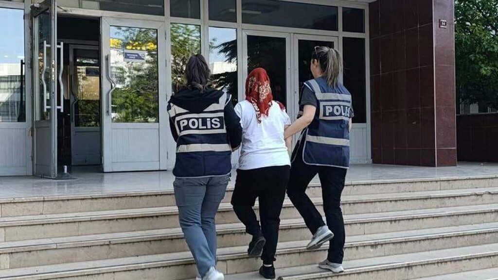 aranan firari hukumlu yakalandi Y3qJ3RKR