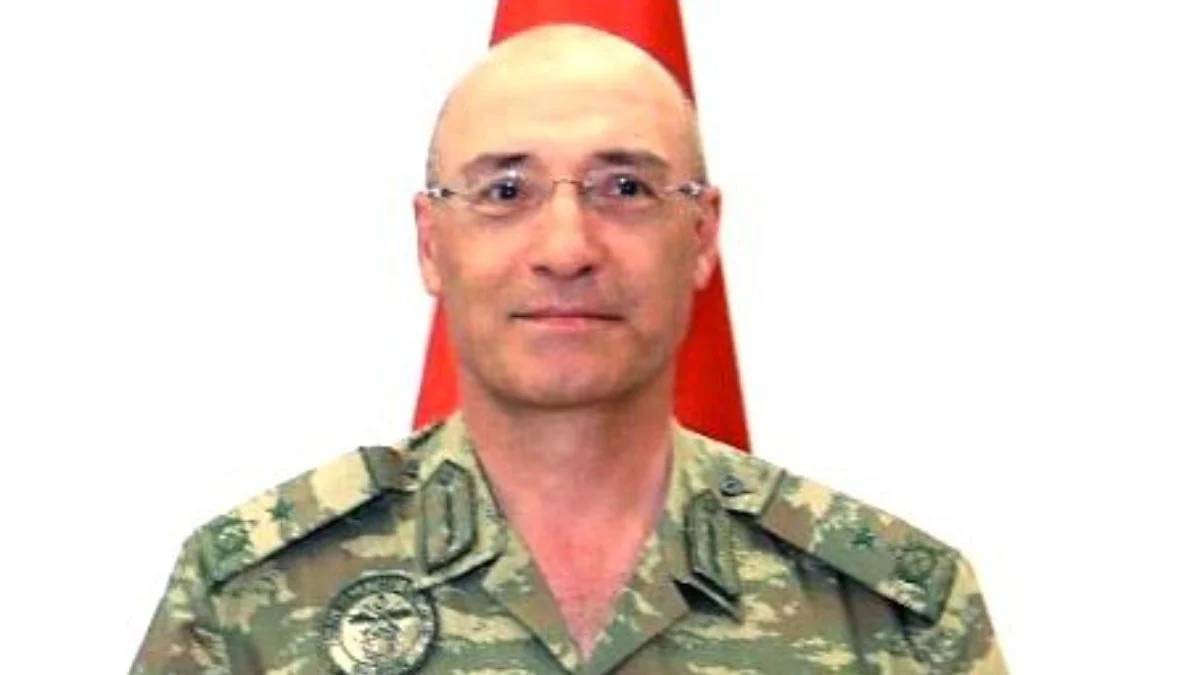 ataturkcu tegmenleri ihrac eden komutana kiyak 1 EB2byG8s