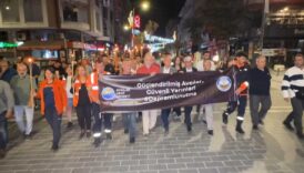 avcilarda 17 agustos depremi anmasi xYeVMcnR
