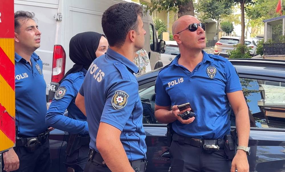 avcilarda polis ve itfaiye alarma gecti intihar sandilar gercek farkli cikti 5 K3XGDiPB