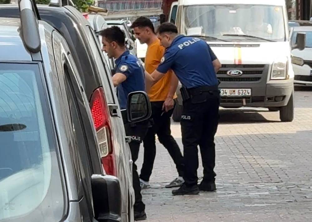 avcilarda polis ve itfaiye alarma gecti intihar sandilar gercek farkli cikti 7 ybXz5T2V