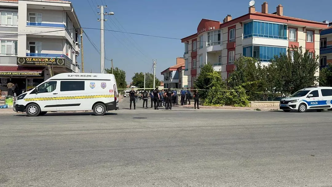 baba ile 11 yasindaki ogluna bahcede suikast araclarina binince silahlar pes pese ateslendi 4 NO6rAcp4