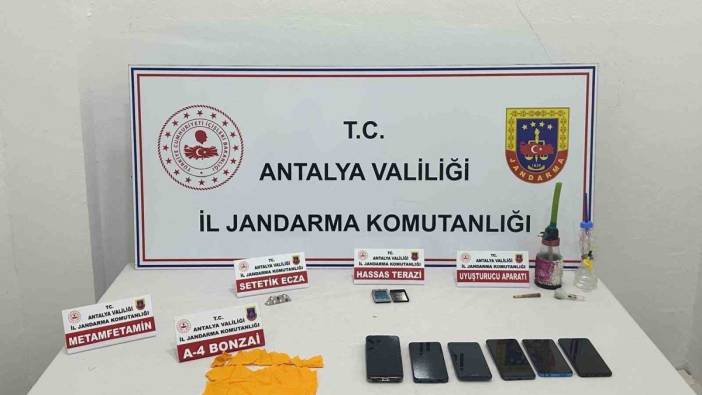 bakan yerlikayadan bir operasyon aciklamasi daha 4 supheli yakalandi 3 QWubSQPK