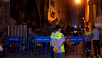 bakirkoyde 100 yillik bina coktu i8Q13ttt