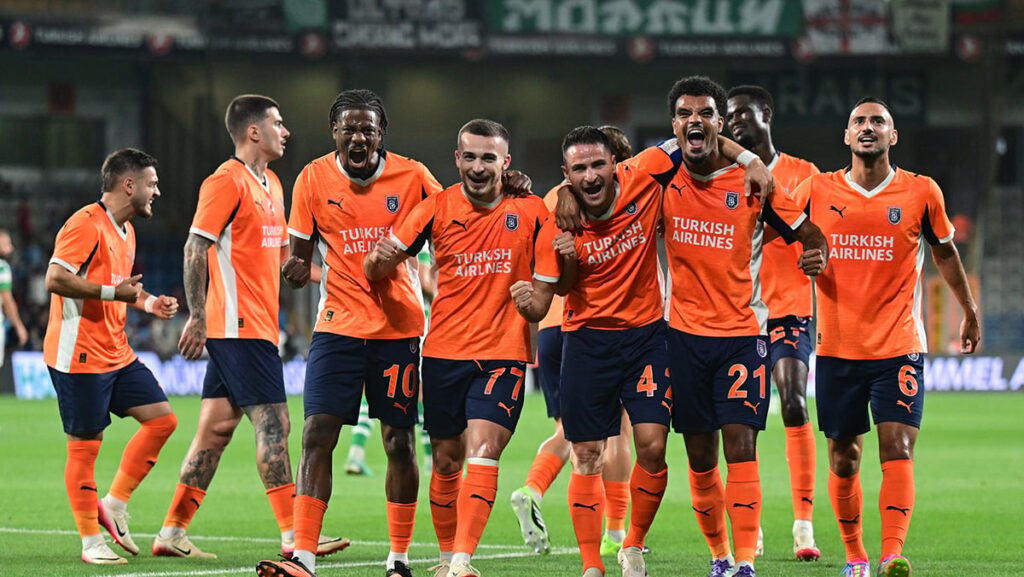 basaksehirde gol yagmuru avrupada gule oynaya turladi OE3UktBt