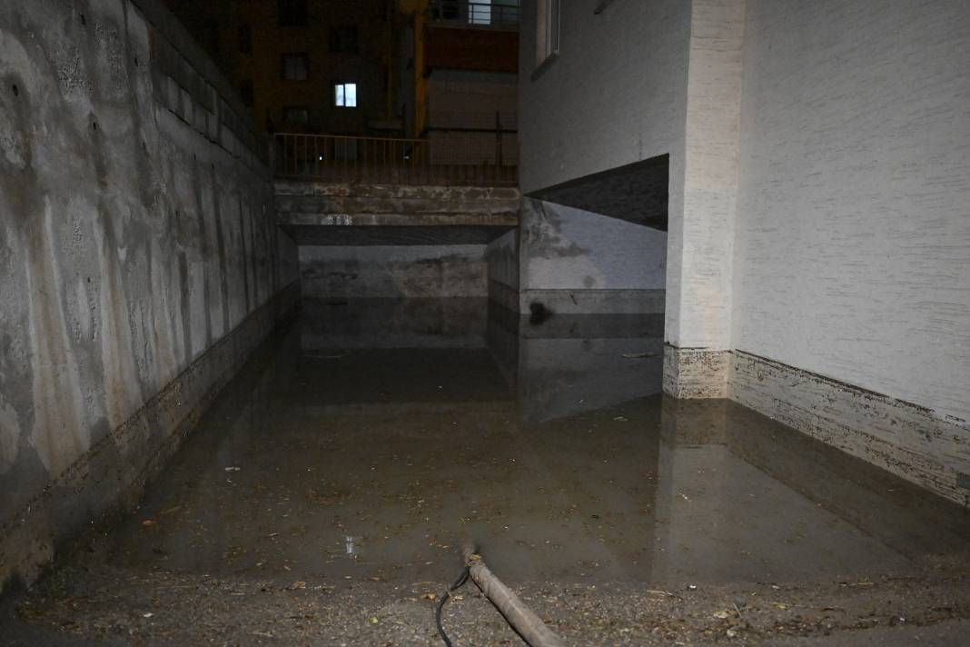 Başkenti sel vurdu evler sular altında kaldı 7 baskenti sel vurdu evler sular altinda kaldi 6 d337vNgr