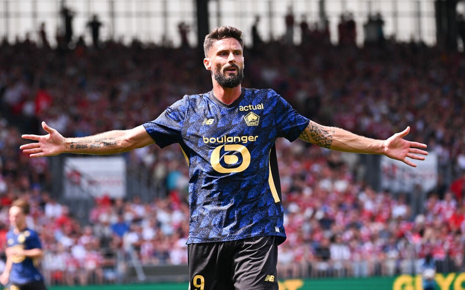 berke ozer sahada olivier giroud sahnede 1 1U8YtGGJ