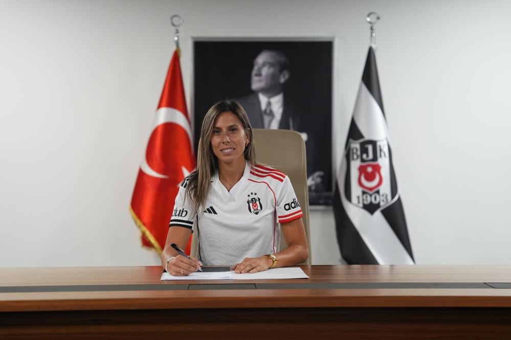 besiktas yeni transferini acikladi yildiz forvet imzayi atti taraftarlar havalara uctu 1 ZyyHJfUi