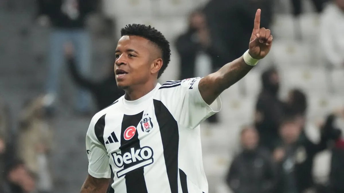besiktasin yildizindan veda gibi paylasim 1 NOknwDyu