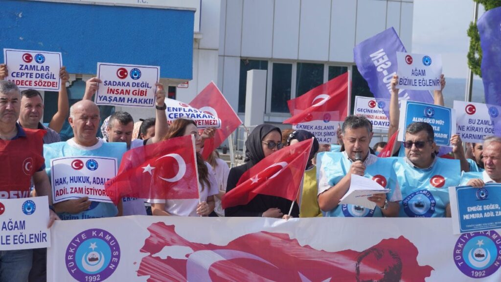 bilecikte memurlar is birakti i85TFByS