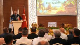 borsaya gelen yilin ilk kuru uzumu 3 bin 500 tlden alindi 2eePmBwv