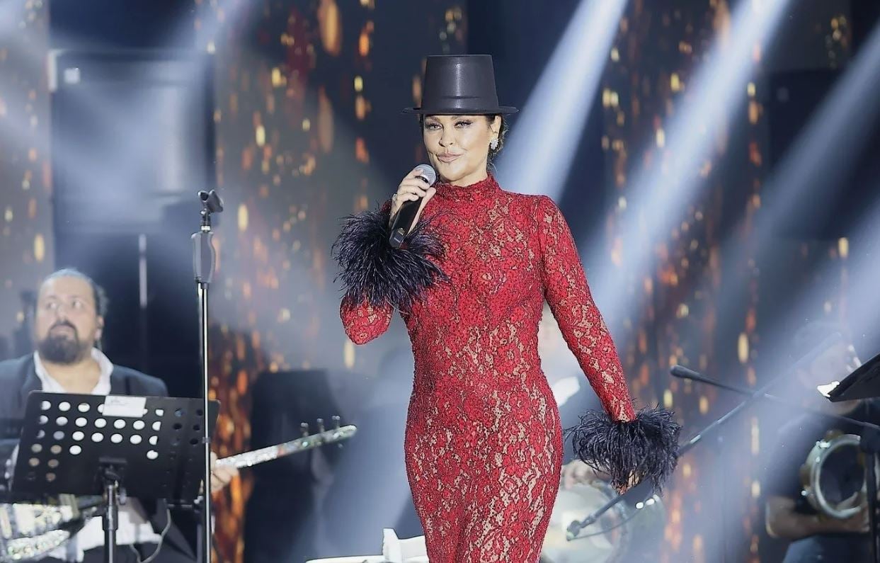 bu kiz cocugu kim 61 yasindaki efsane sanatci sizi sasirtacak 25