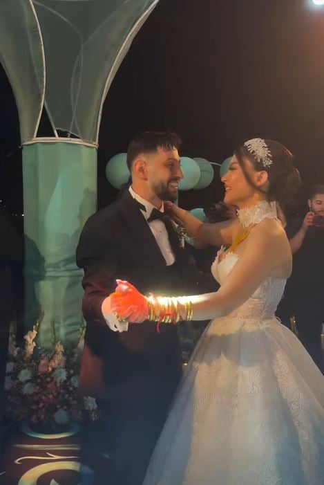 burak bulut ve eda sakizin dugununde yok yok kirbacli after parti olay oldu 6 Ez1XT1Xy