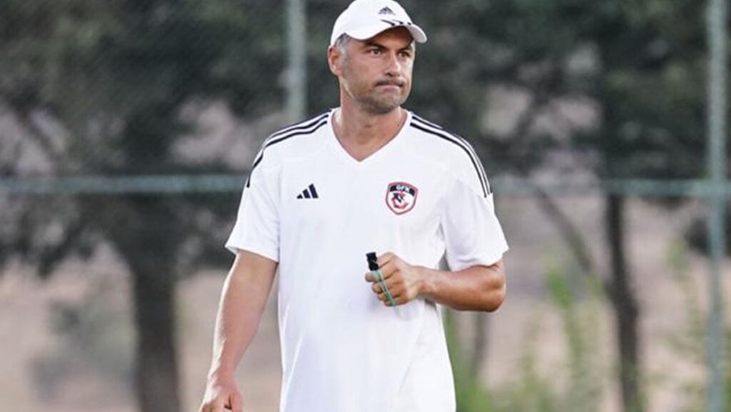 burak yilmaz sampiyonluk yasadigi kulupten forvet getiriyor EXmwbyNv