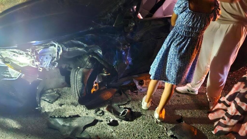 bursada feci kaza 1i polis 3 yarali sBDxFuk3