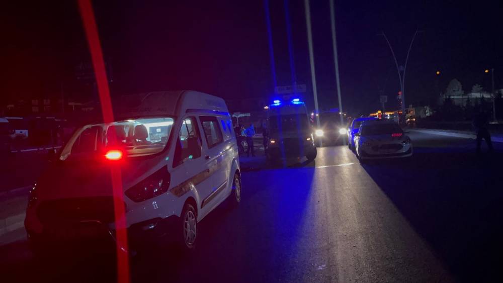 bursada gece yarisi facia iki kardes aracta sikisti 8 dwPkqsOy
