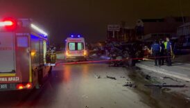 bursada gece yarisi facia iki kardes aracta sikisti pp1u6PCG