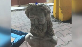 bursada tarihi eser operasyonu 2 heykel ele gecirildi svRLH1wu