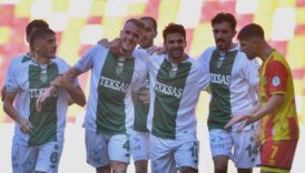 bursaspor sezona 8 golle firtina gibi girdi BVni6rhn