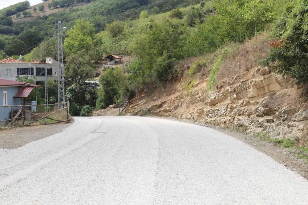 canikte 52 mahallede yol calismasi suruyor 3 nAO52SNg